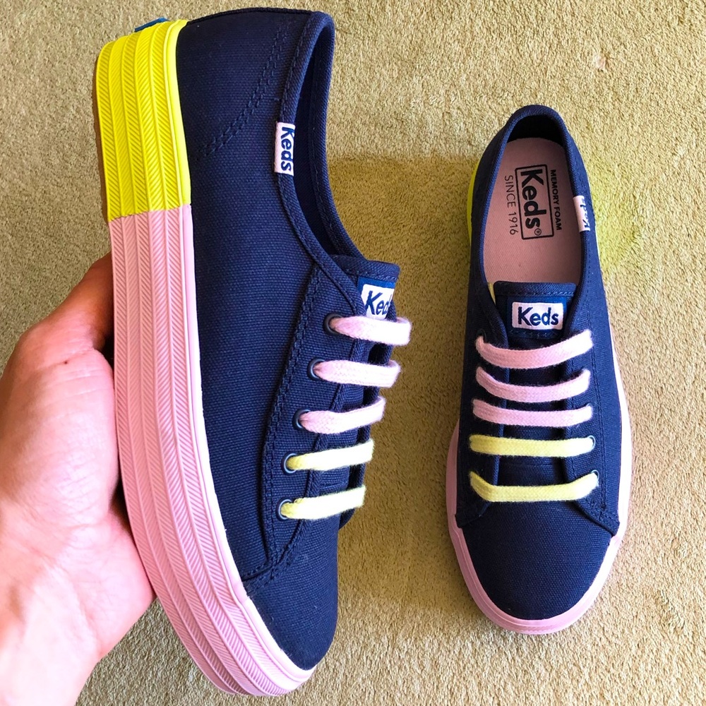❌SOLD❌Keds triple kick kids sneakers size 2.5 new
